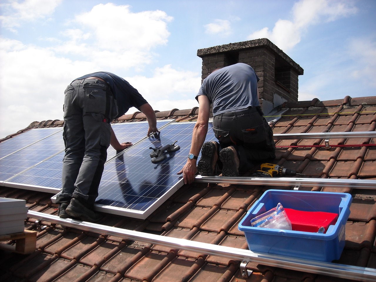 Solar roofing cost